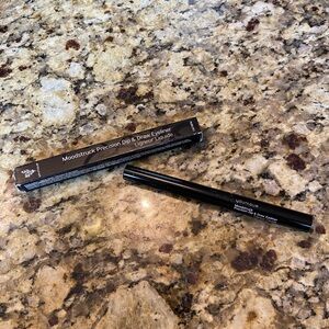 Younique Moodstruck Precision Black Eyeliner